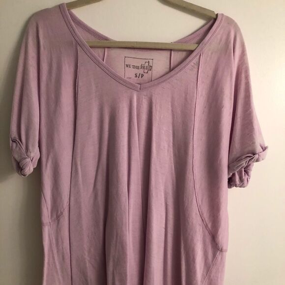 NWOT We the Free Light Purple/Pink V-neck top Size S/P - Picture 2 of 4